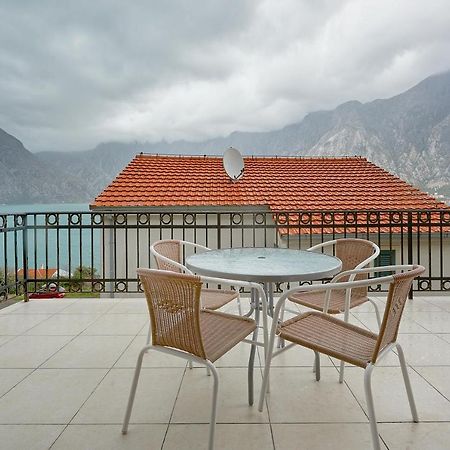 Apartman Kati Prcanj Ngoại thất bức ảnh
